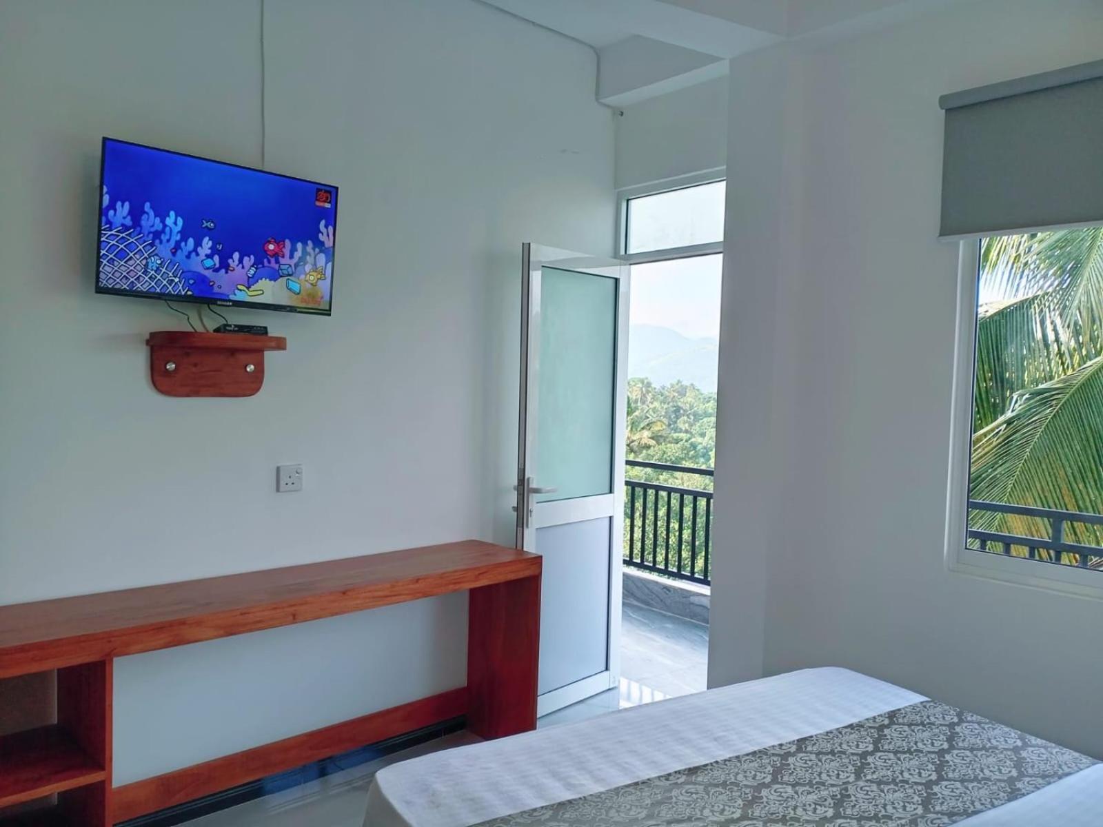 Mountain View Hotel Канди Екстериор снимка